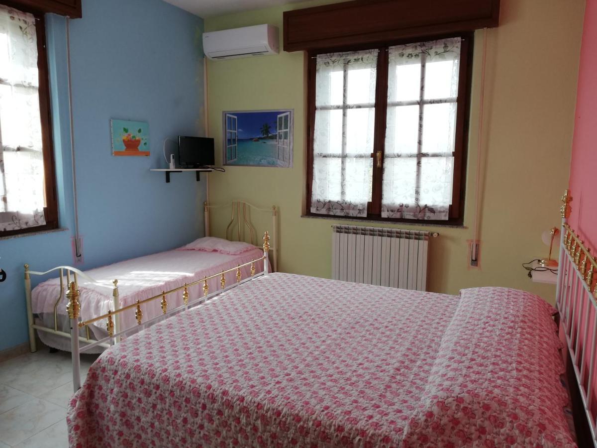 B&B Lago Mulargia Siurgus Donigala Szoba fotó